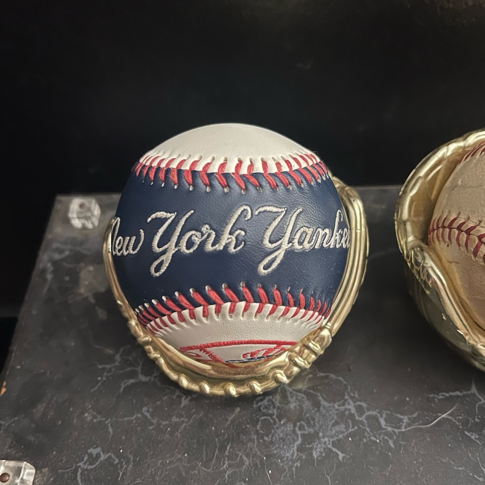 RARE Vintage New York Yankees baseball Limited Edition